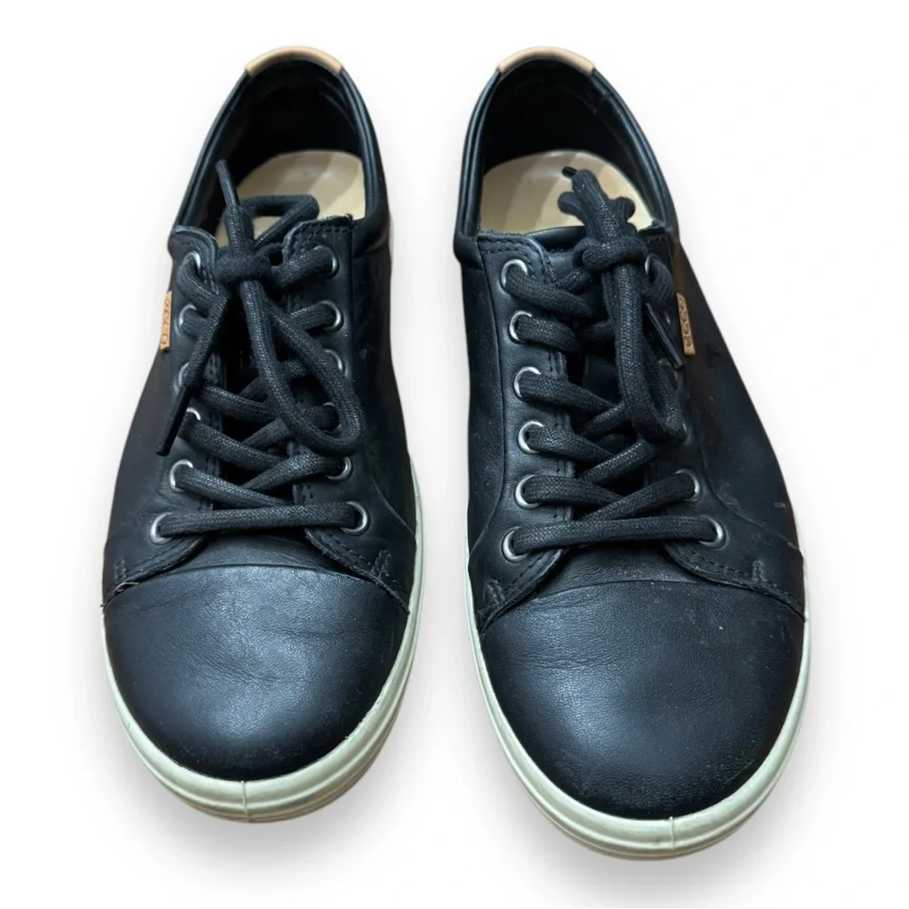 ECCO Soft 7 Black Soft Leather Lace Up Sneakers Perforated Women’s Size 39 US 8